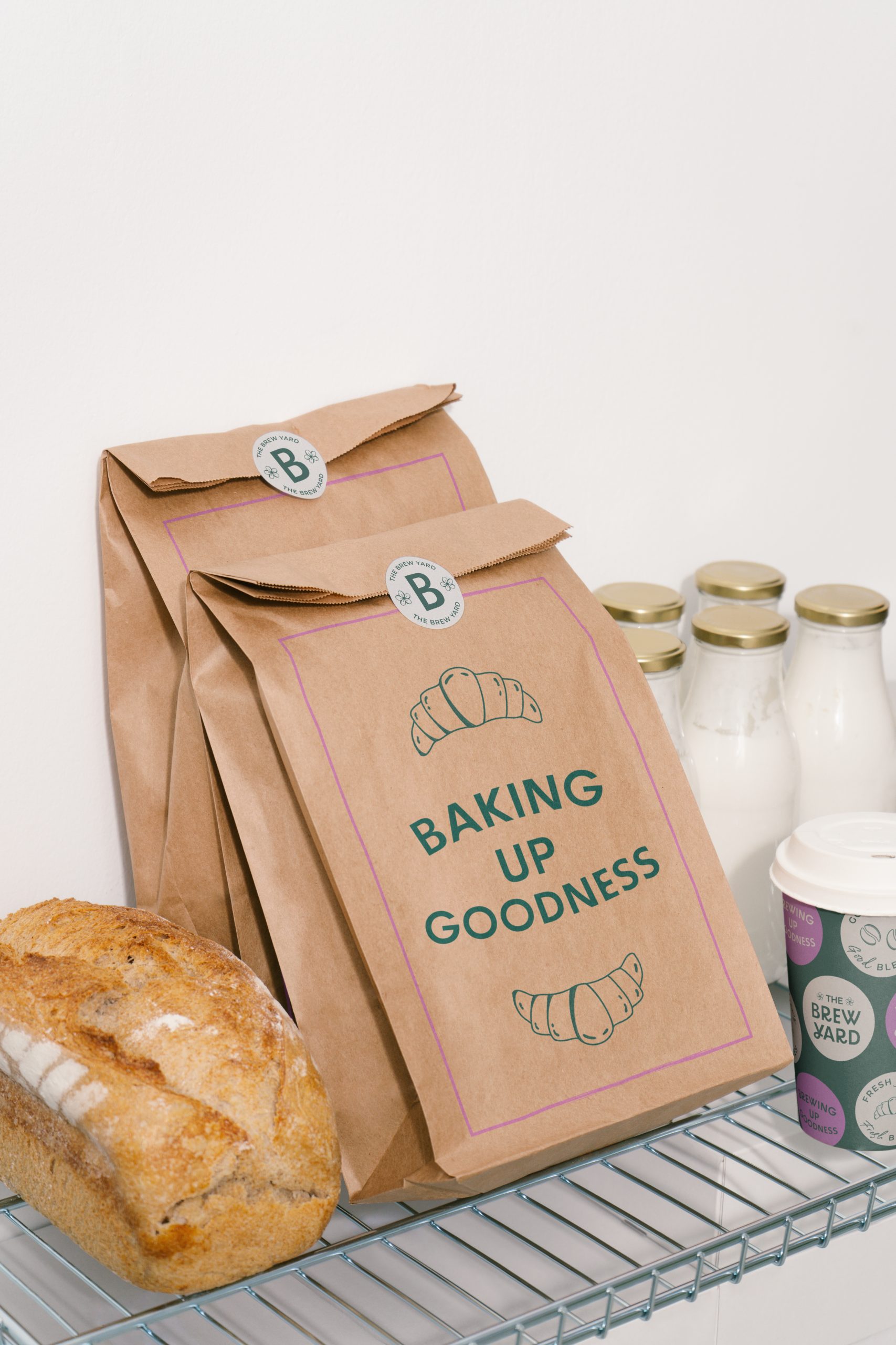 Bendito_Mockup-B&B-Paper_Bag Mock up of responsive website design for make up brand